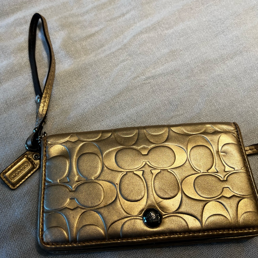 Coach wristlet and phone holder